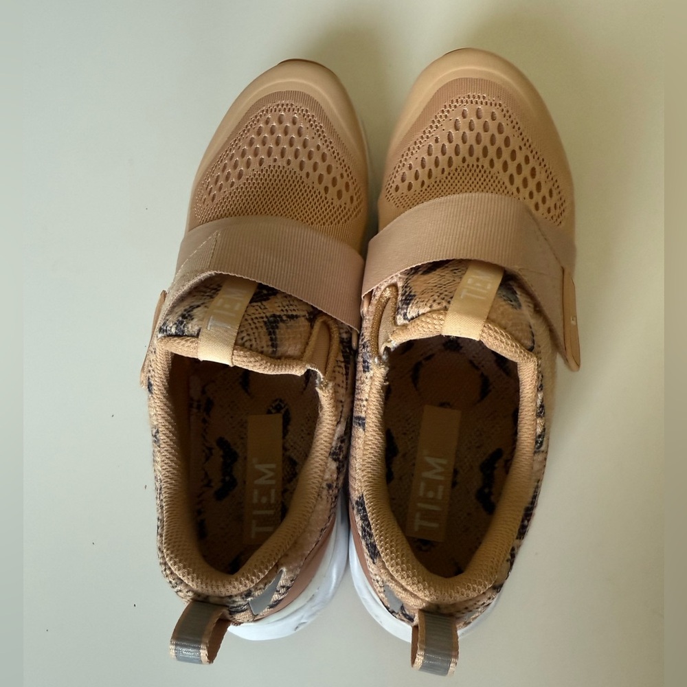 Women’s Tiem slipstream indoor cycling 🚴‍♀️ shoes with SPD clips